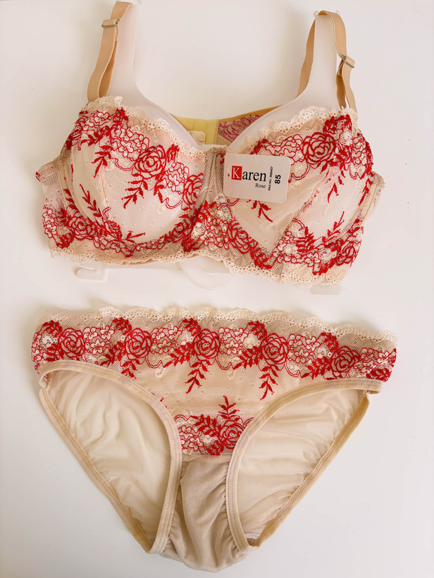 ست شورت و سوتین تور