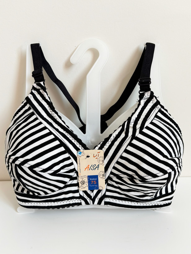 سوتین نخ پنبه