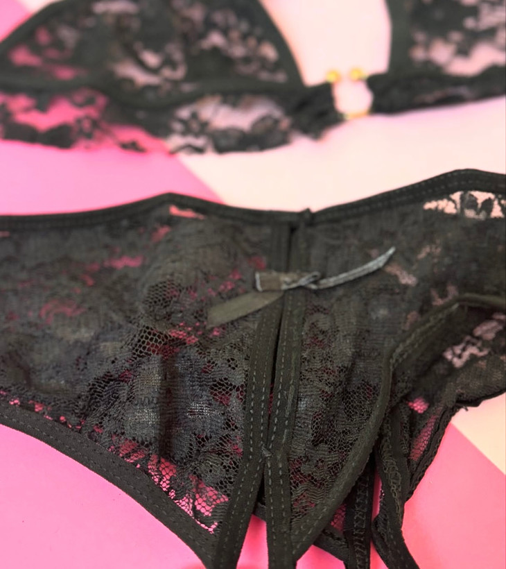 بیکینی مشکی