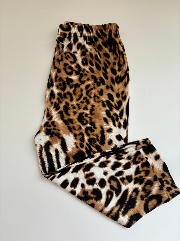 شلوارک پلنگی