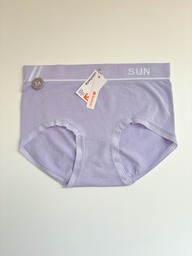 شورت نرم و پنبه ای